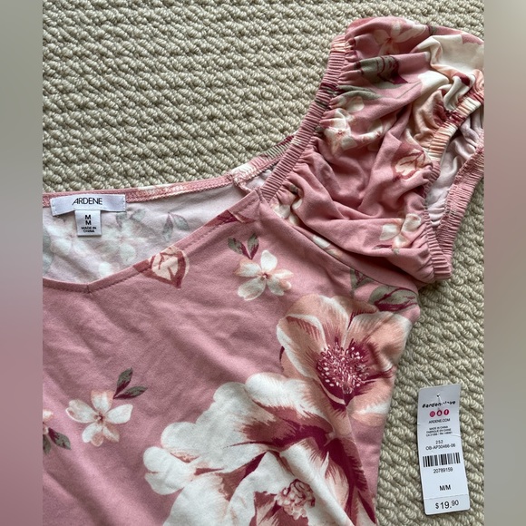NWT Ardene Pink Floral Bodysuit Size M - Picture 3 of 5